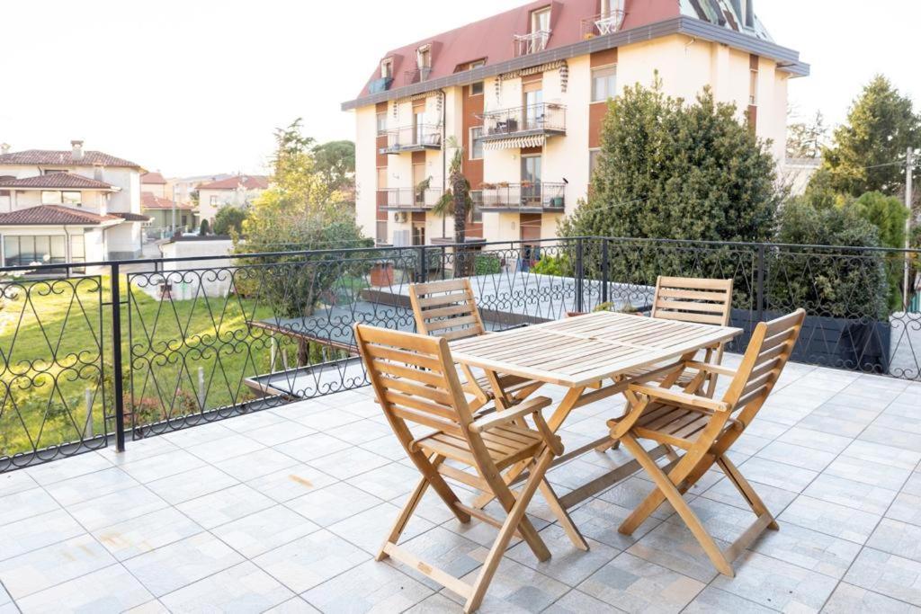 Elite Home Monfalcone Exterior foto